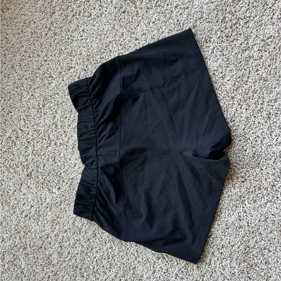 Lululemon “On the Fly” 2.5 inch shorts (1st edition) - Picture 3 of 5
